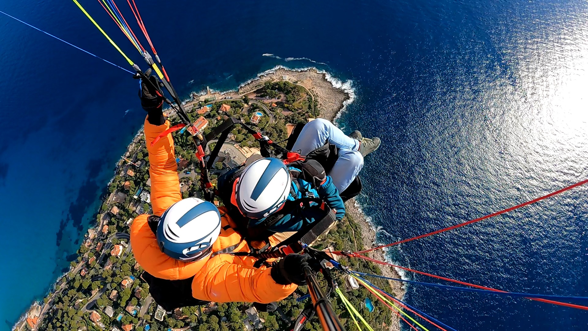 Survole le cap Martin avec un baptême en parapente entre Menton et Monaco